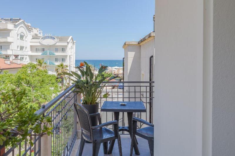 Appartamento con 1 Camera da Letto, Vista Mare e Balcone